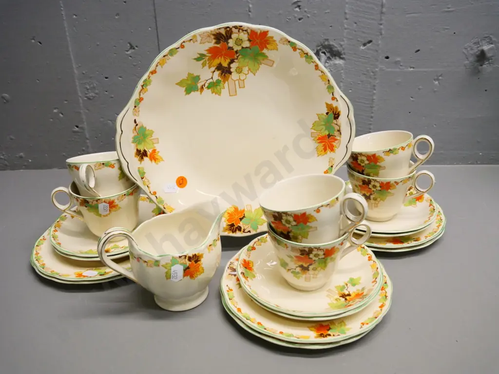 Grindley autumn leaf part tea set - no sugar bowl Image 1++