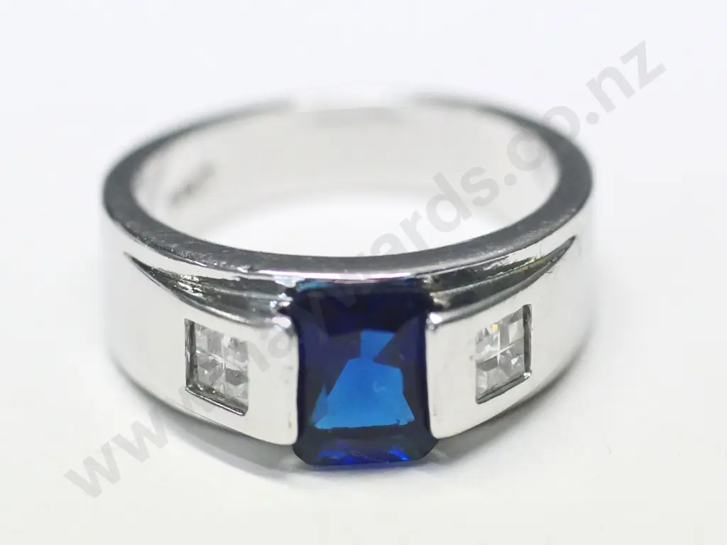 14kt sapphire mans dress ring  stamped Image 1++
