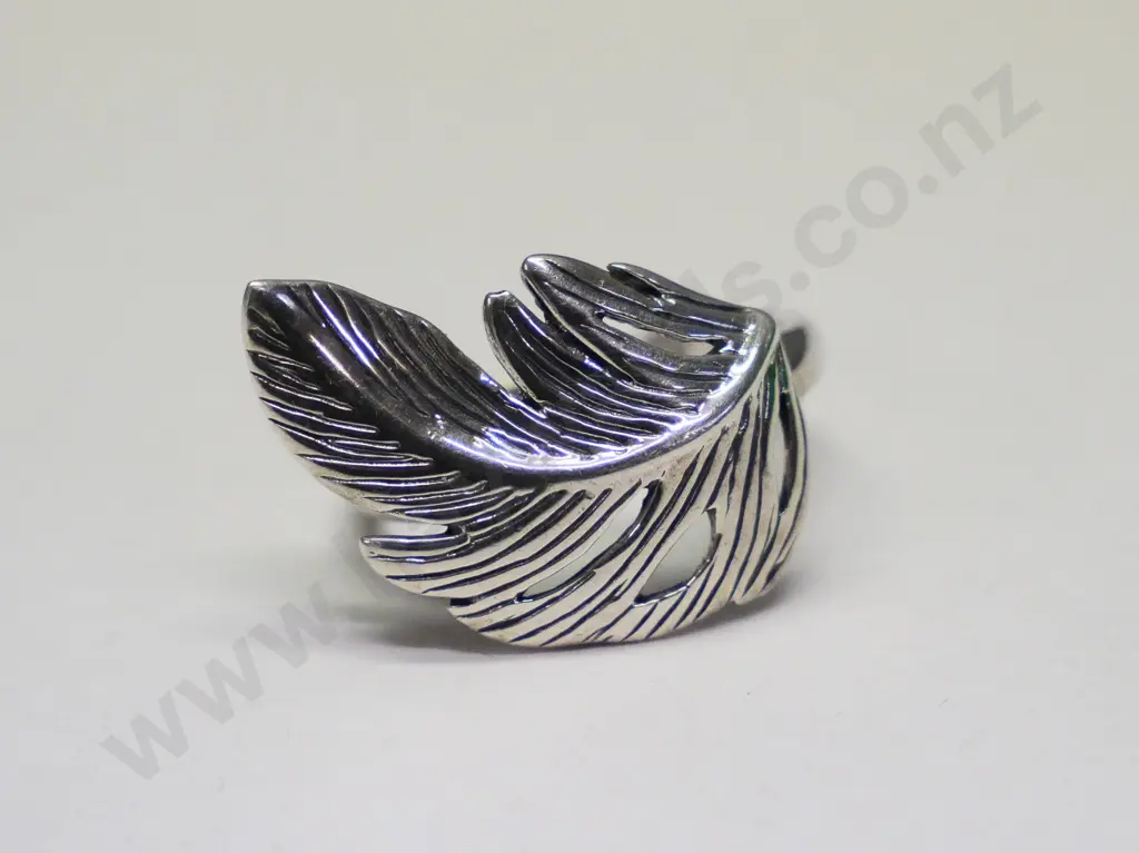 silver leaf design ring stamped 925 Image 1++
