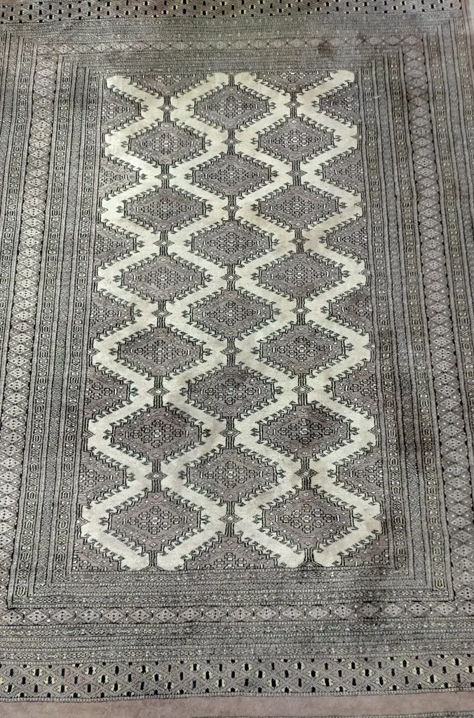 Persian style hand-knotted wool floor rug - mauve and brown - L1830 W1300 Image 1++