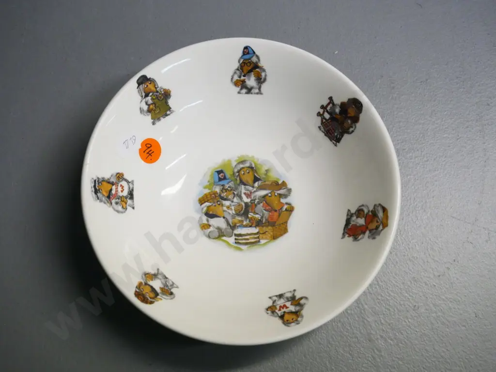 Crown Lynn Wombles theme child's bowl D160 Image 1++