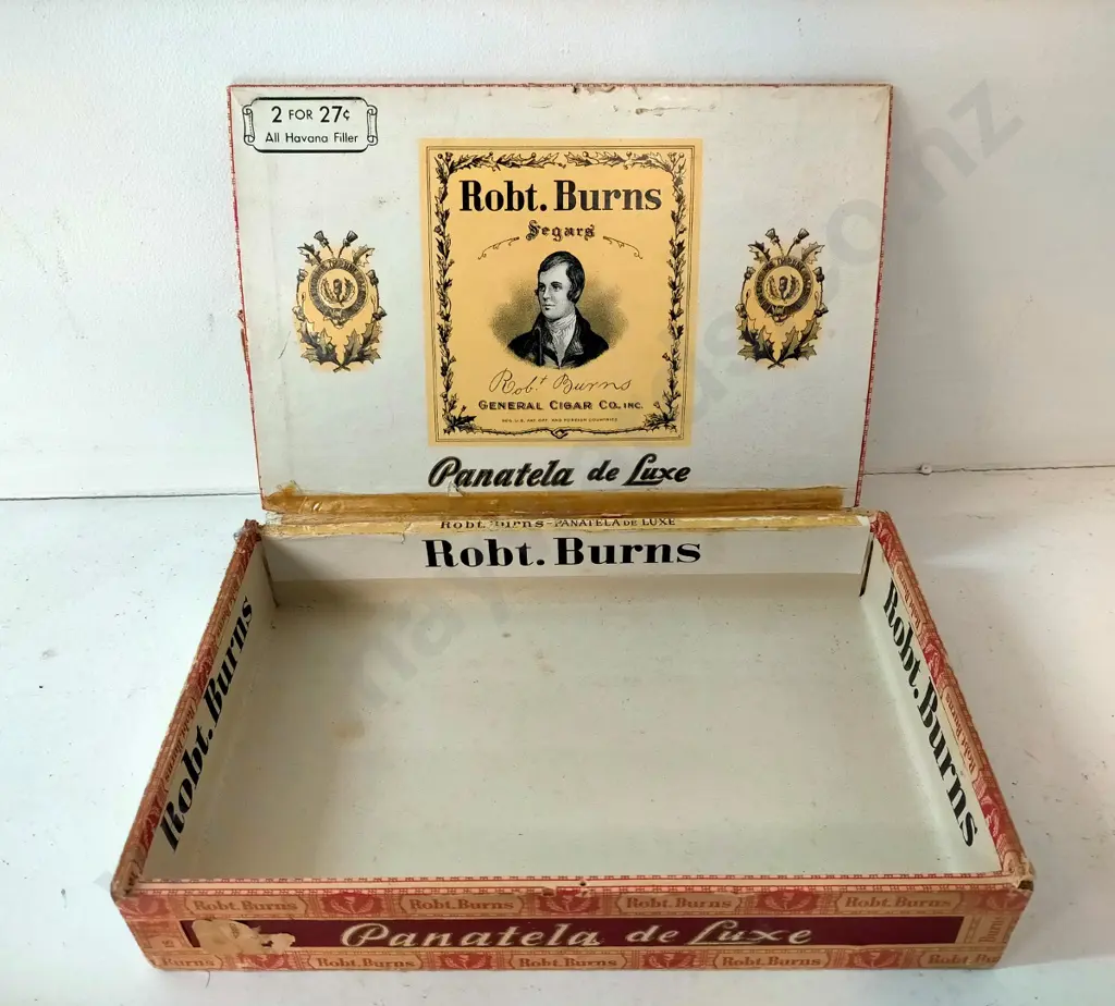Robert Burns cigar box - broken hinge Image 1++