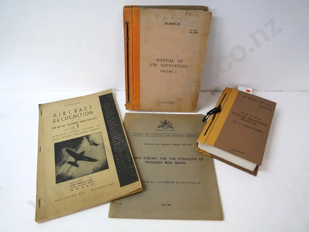 4 vintage 1940s air force & aeronautics manuals Image 1++