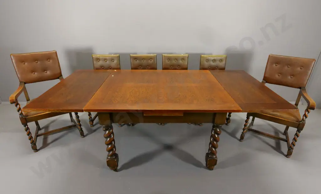 vintage oak 7-piece barley twist dining suite w/end-leaf extending table, vinyl seats and backs, H780 W1060 L2130 Image 1++