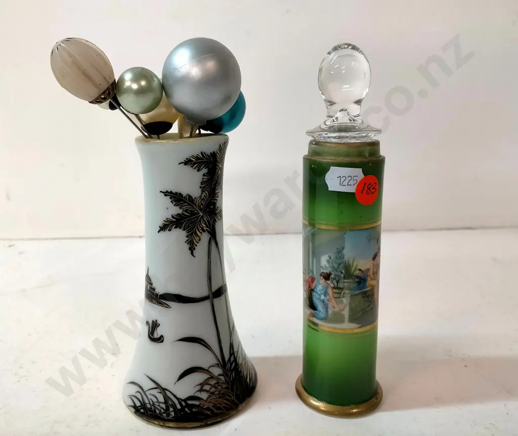 Japanese hat pin holder with 7 hat pins and vase with mismatched glass stopper H-180 Image 1++
