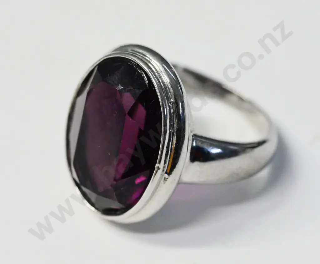 silver & amethyst dress ring stamped 925 Image 1++