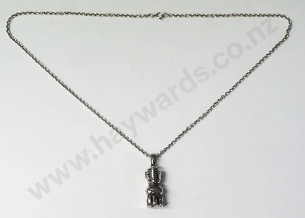 silver figure pendant stamped 925 Image 1++