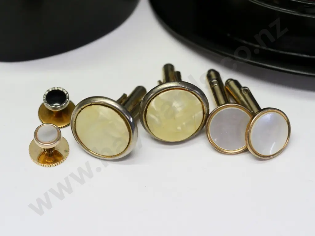 2 pairs of cufflinks & missed match pair in small hat container 'Stratton made in England' Image 1++