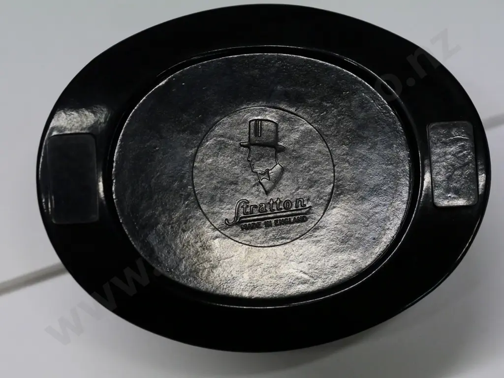 2 pairs of cufflinks & missed match pair in small hat container 'Stratton made in England' Image 1++