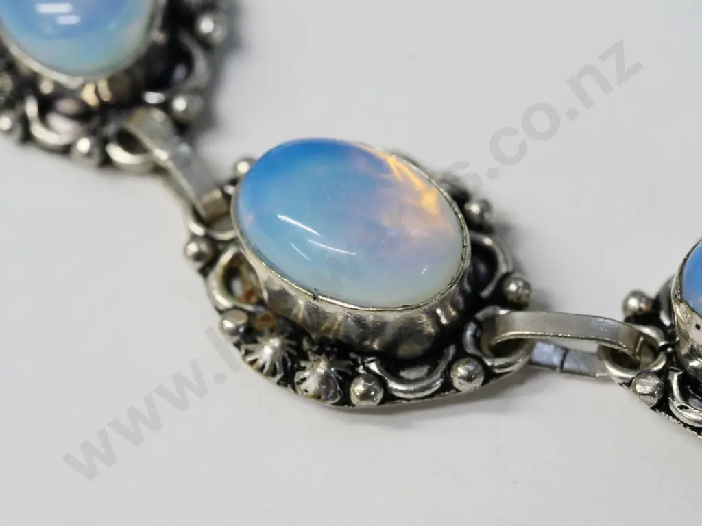 costume bracelet Image 1++