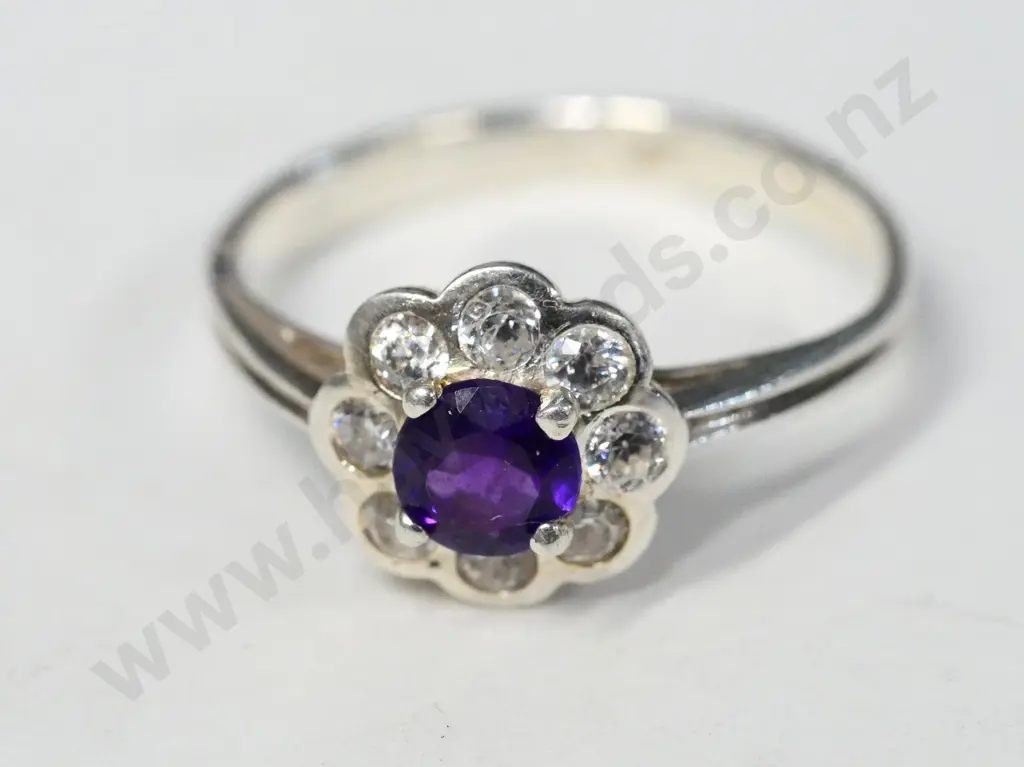 9ct amethyst & cz dress ring stamped 925 Image 1++