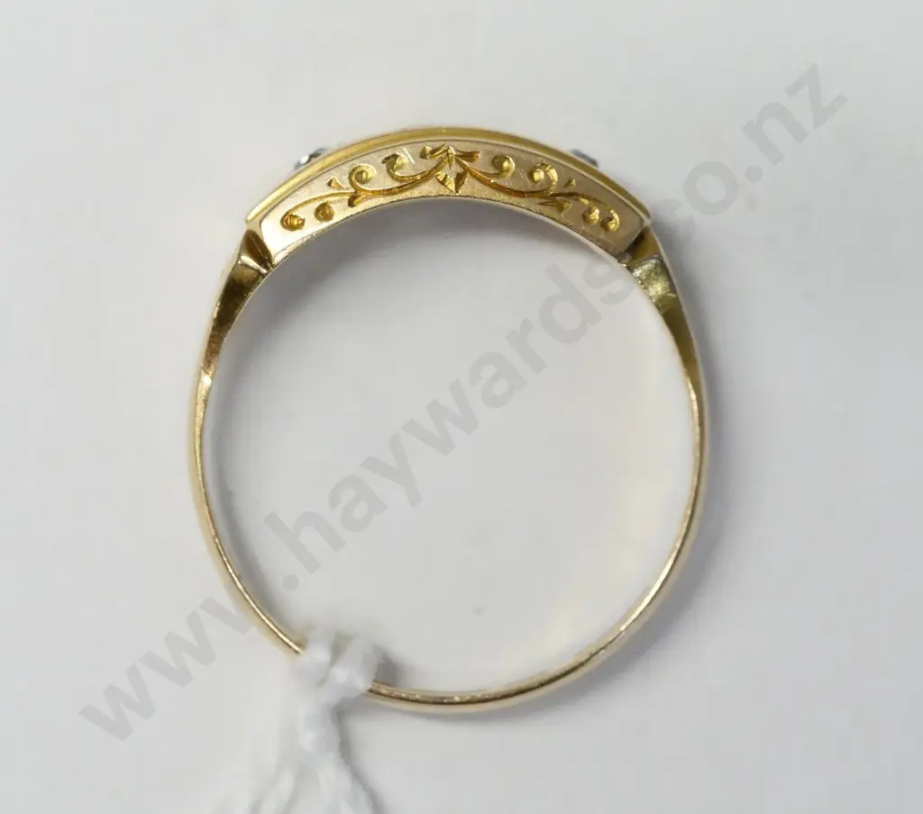 15ct 3 stone dress ring - stamped 15  625 Image 1++