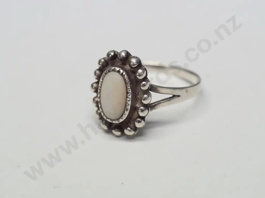silver dress ring stamped 925 Image 1++