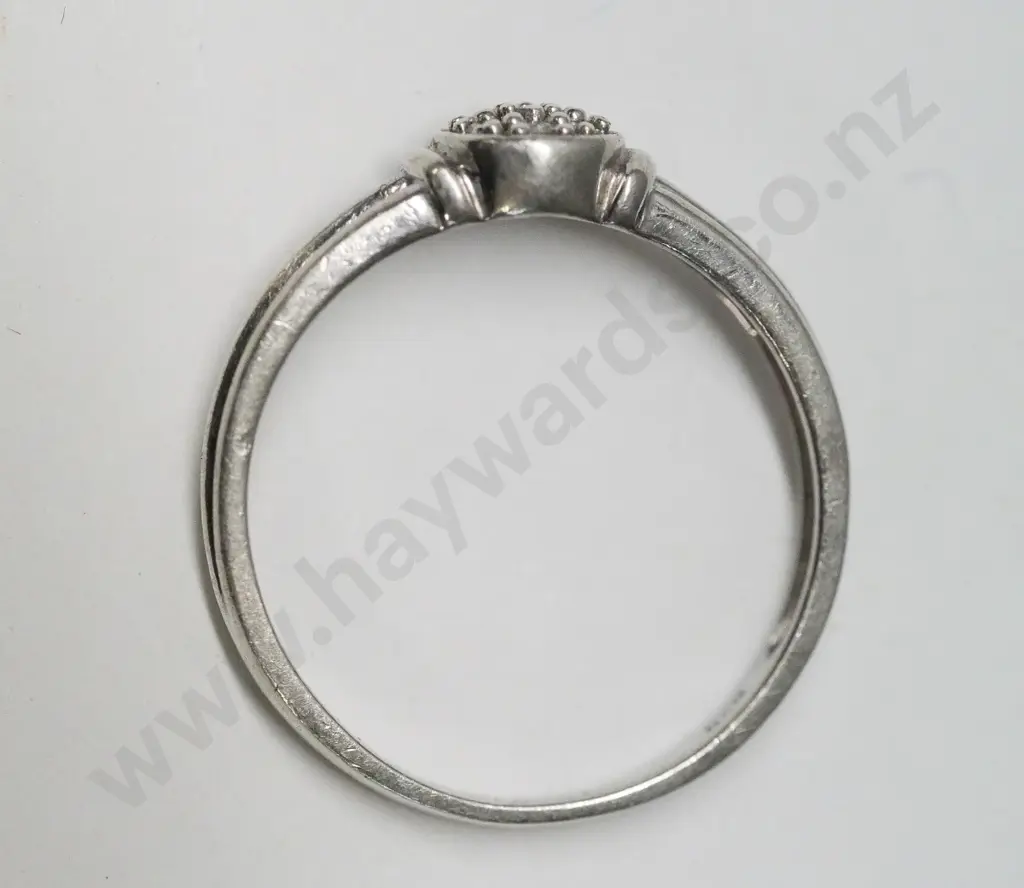 silver cz ring stamped 925 Image 1++