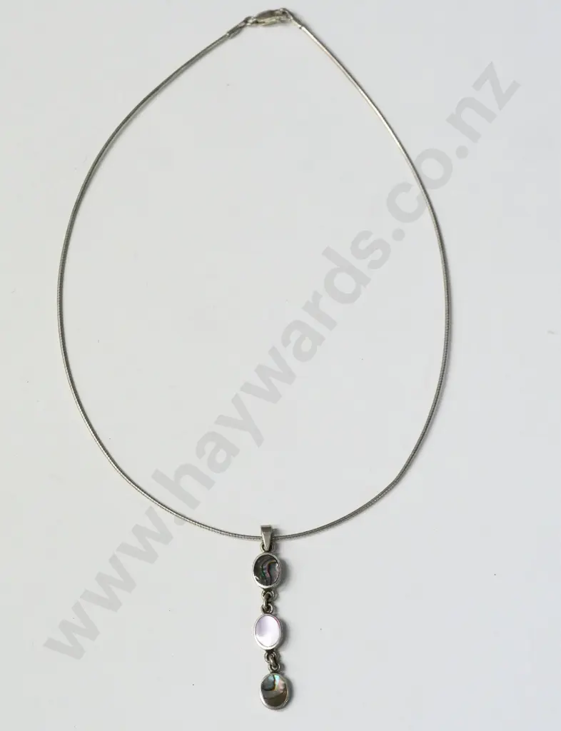 silver necklace stamped 925 Image 1++