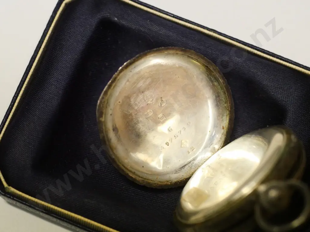 silver pocket watch stamped 925 needs attention Image 1++