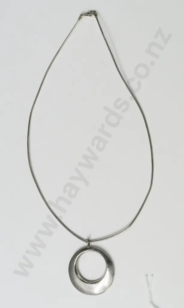 silver necklace chain stamped 925 & pendant stamped 800 Image 1++