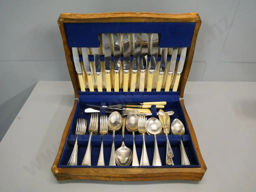 oak canteen of cutlery w/ bone-handled knives - mixed patterns, some spare knives, wear to box Image 1++