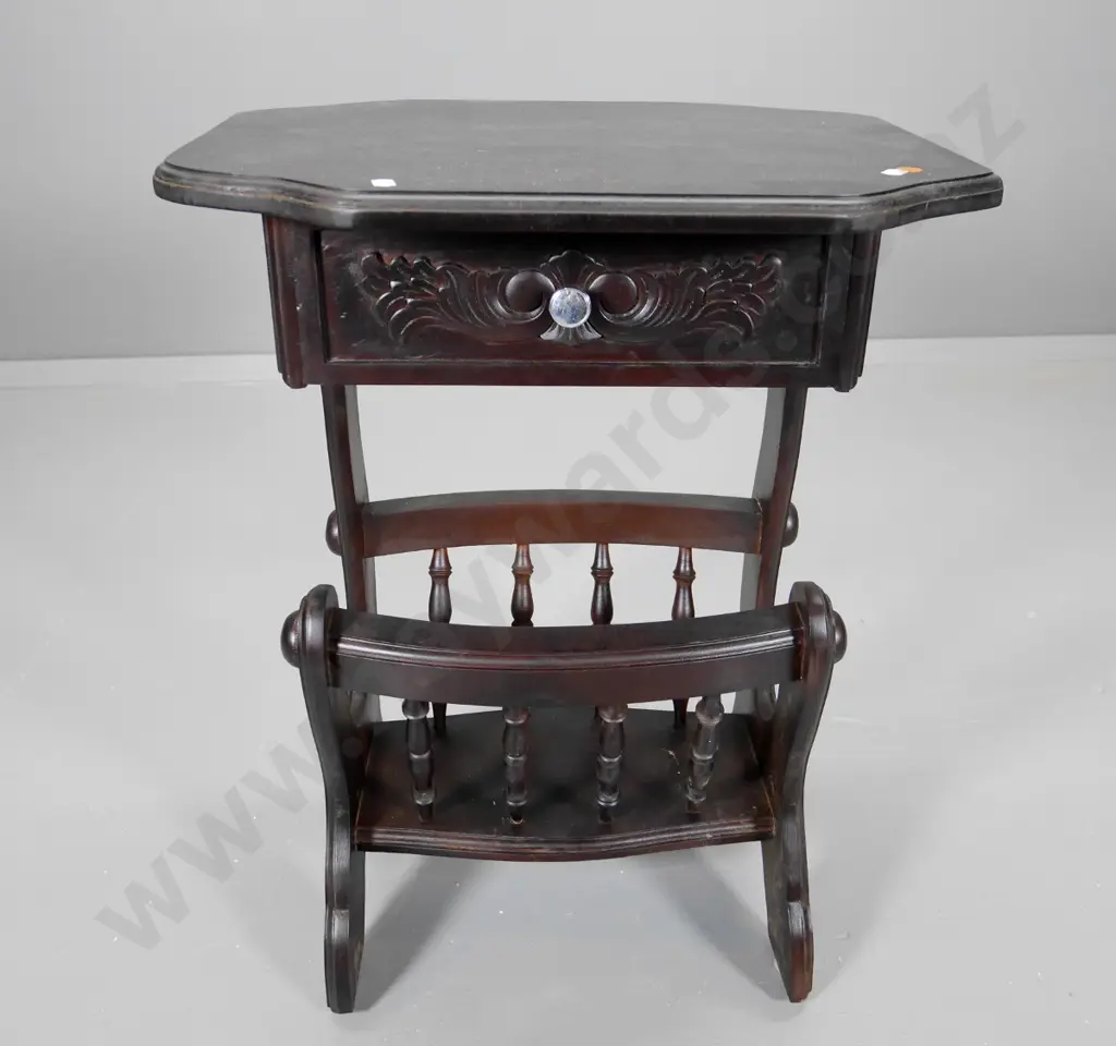reproduction mahogany end table with 1 drawer, magazine rack base H-630 W-490 D-400 Image 1++