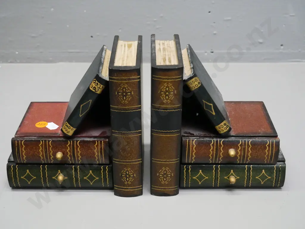 pair of wooden book theme book-ends each with 2 small drawers H-150 W-150 Image 1++