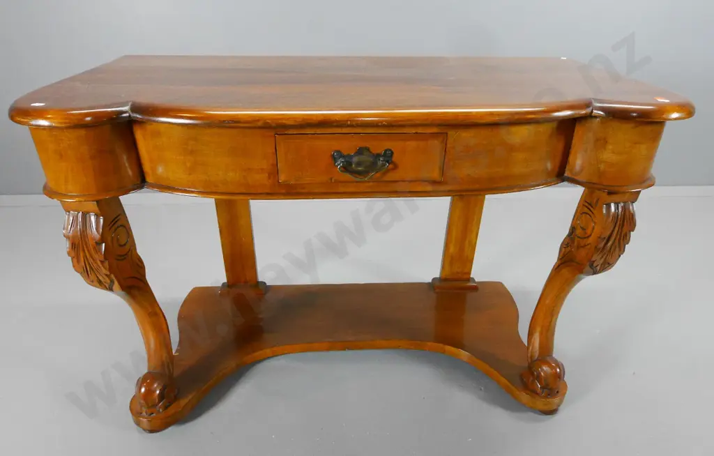 Victorian mahogany hall table with one drawer, ornately carved front legs, some lifting veneer on shelf H700 W1080 D500 Image 1++