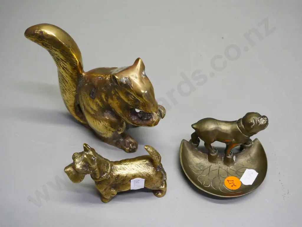 3 brass items - Scottie dog, squirrel H-110, and bulldog ashtray Image 1++