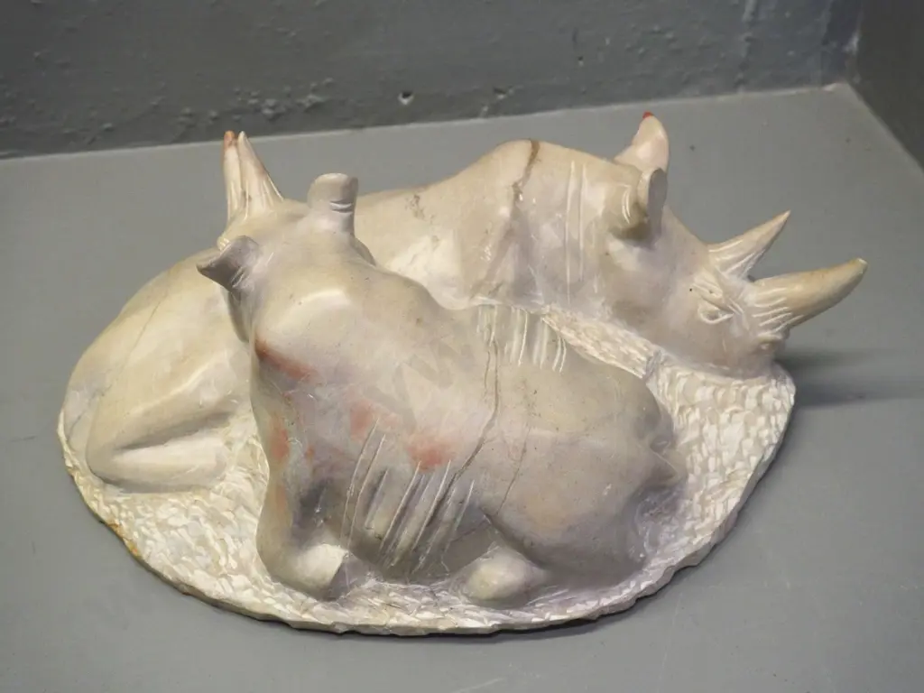 hand-carved stone figure of two rhinoceroses H-130 L-370 Image 1++
