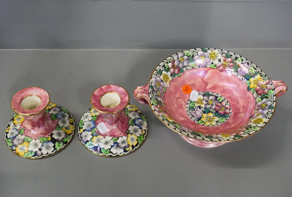 Maling pink thumbprint  - pair of candlesticks and a small comport D-160 Image 1++