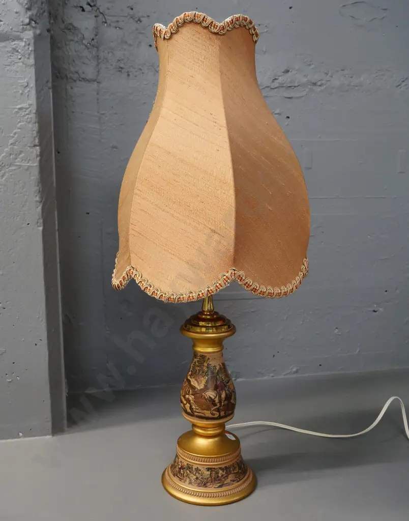 ceramic table lamp with gold finish and antique style print H-560 including shade Image 1++
