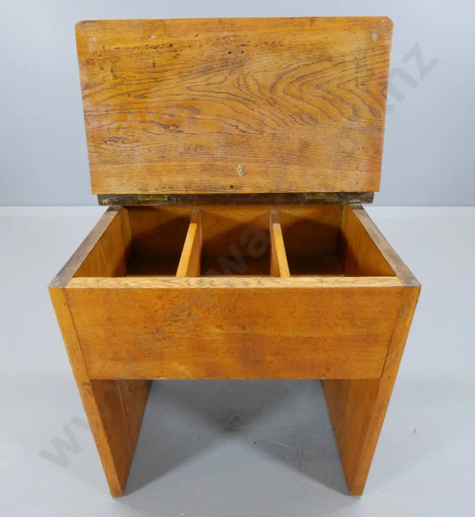 deco oak lift-top storage chest/seat with internal dividers H600 W480 D320 Image 1++