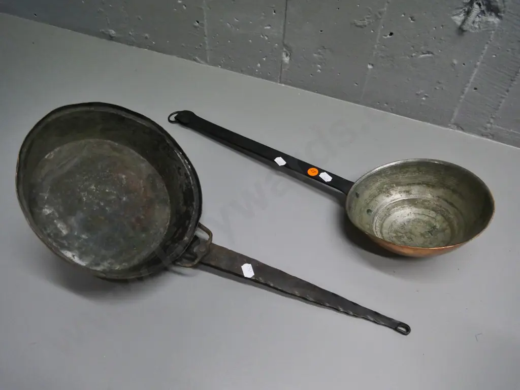 2 vintage copper-plated items with metal handles - dipper L-460 and frying pan Image 1++