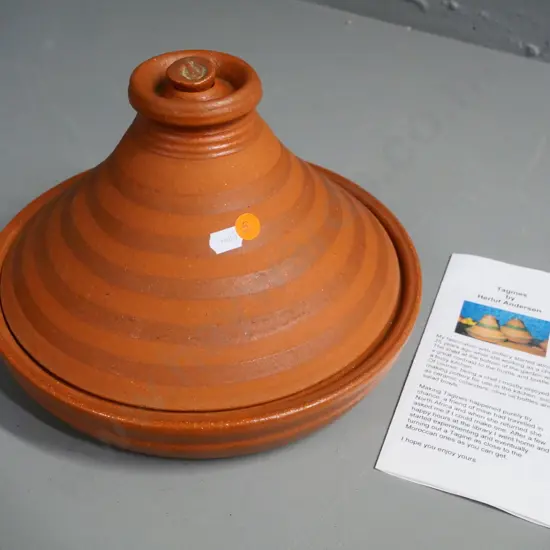 Herluf Andersen New Zealand pottery tagine H-190 Diameter 300