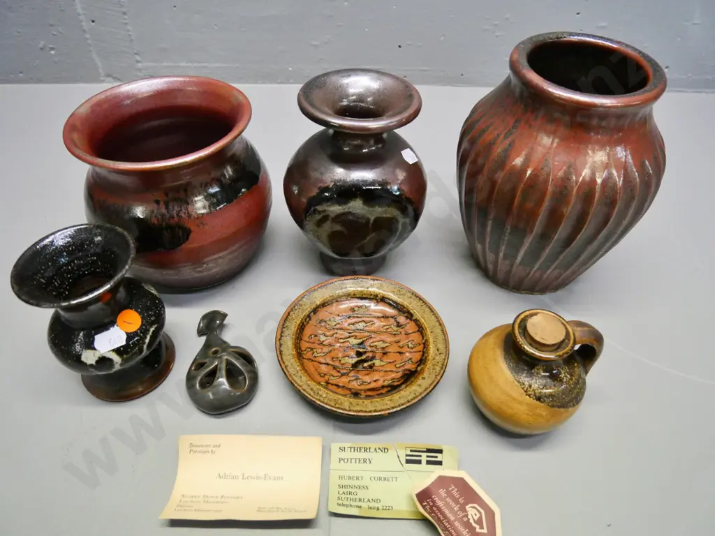 7 English pottery items - larger ridged vase is H-180 Image 1++