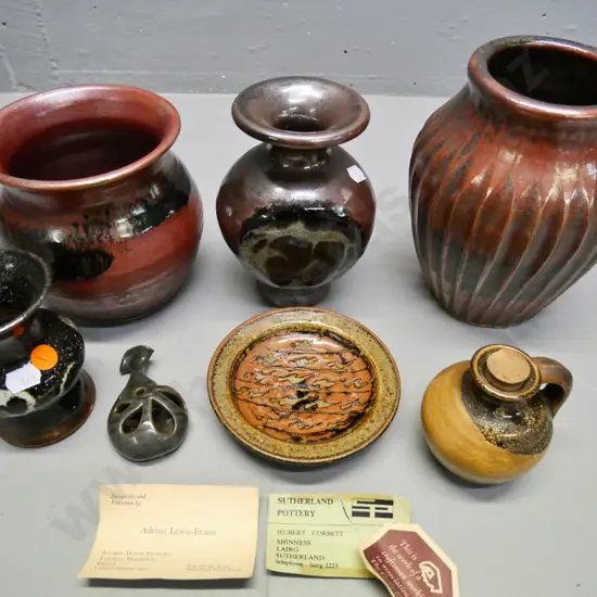 7 English pottery items - larger ridged vase is H-180