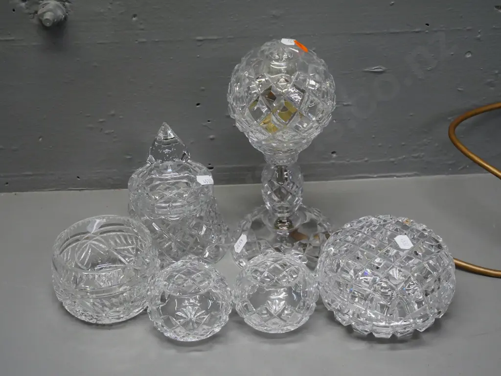 assorted cut crystal items - small table lamp H-210, 2 lidded trinkets, 2 small vases etc. Image 1++