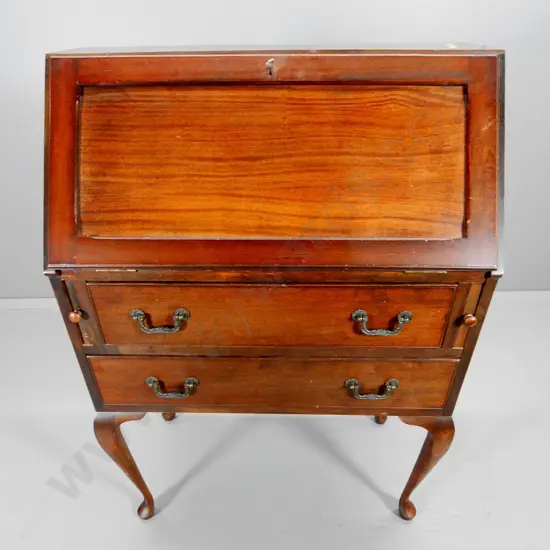 reproduction mahogany drop-front writing bureau, 2 drawers, wear to embossed leather insert H1030 W730