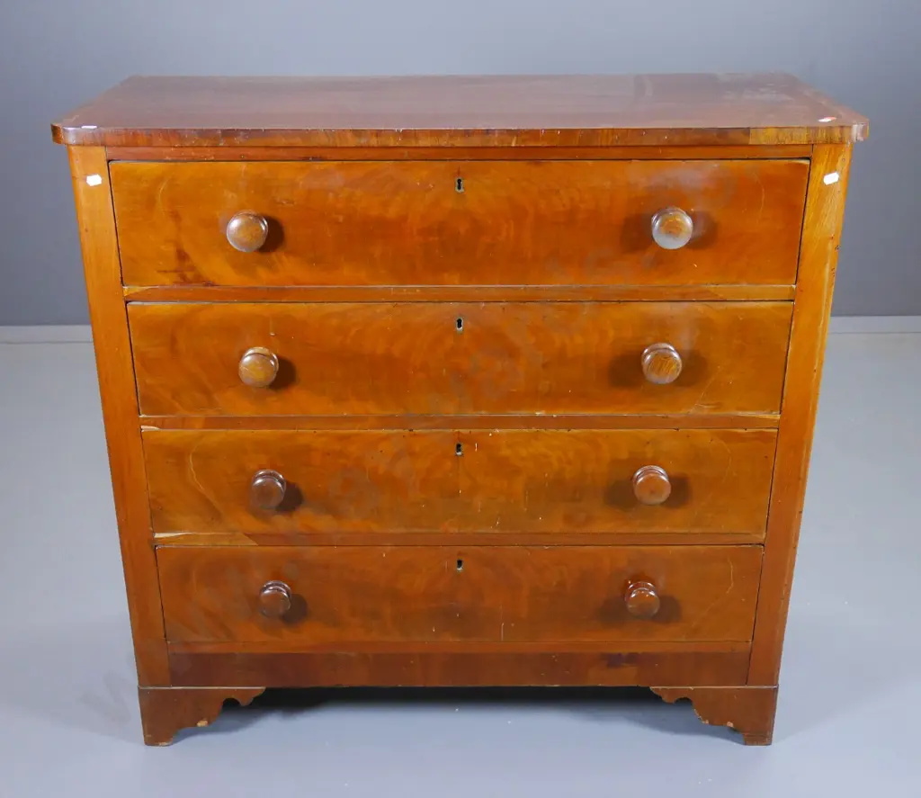 vintage mahogany 4-drawer chest with flame veneer fronts, key escutcheons, turned wood handles H950 W1010 D430 Image 1++