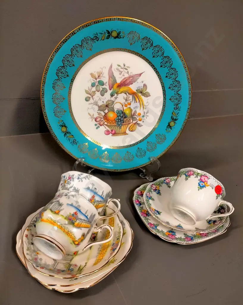 2x Royal Albert trios, cup and plate, Aynsley cabinet plate Image 1++