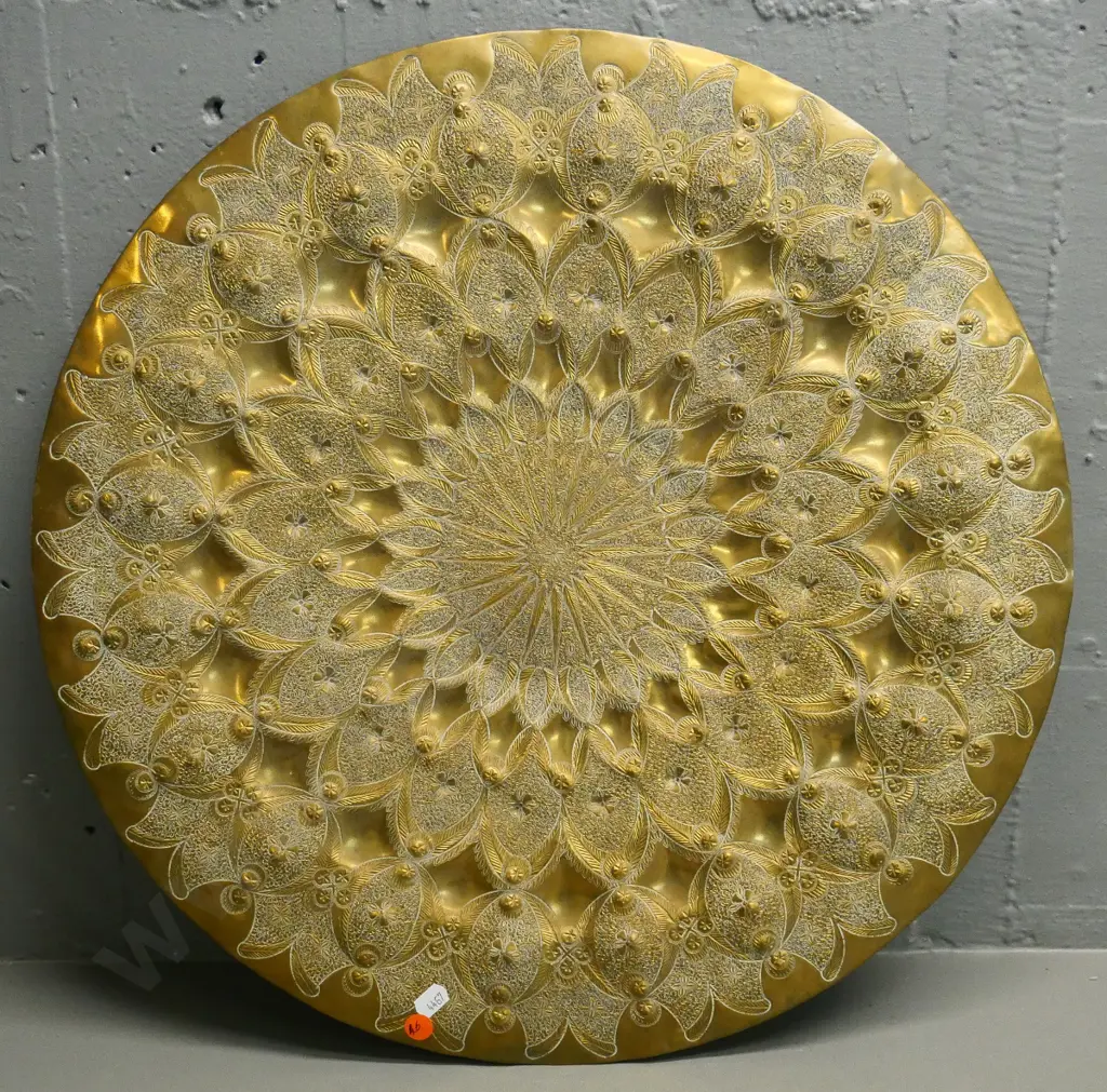 large etched and beaten brass wall charger Diameter 500 Image 1++