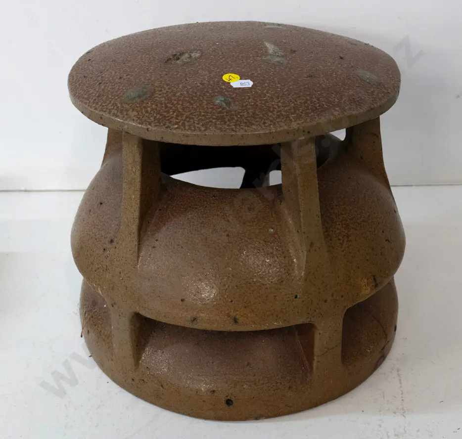 vintage salt-glazed vented chimney cap - some cracking H-290 Diameter 320 Image 1++