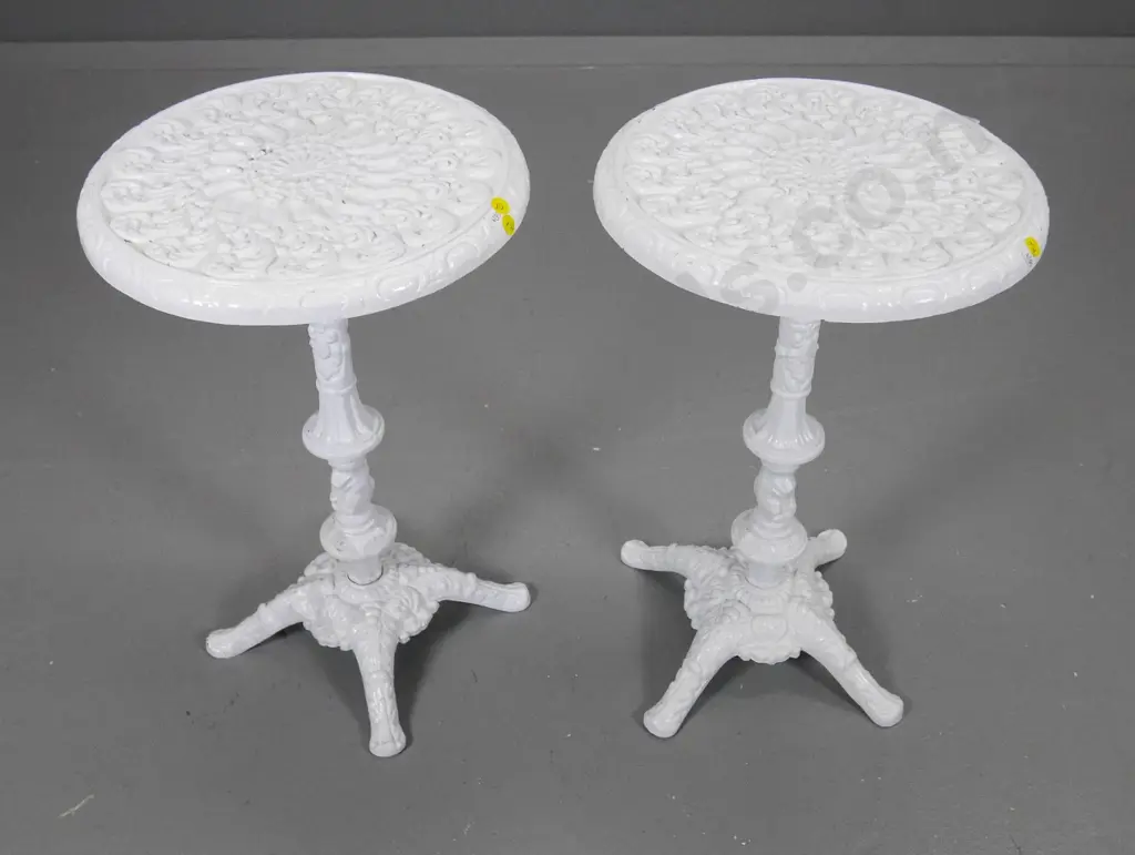 pair of white painted cast metal outdoor occasional tables H-500 Diameter 310 Image 1++