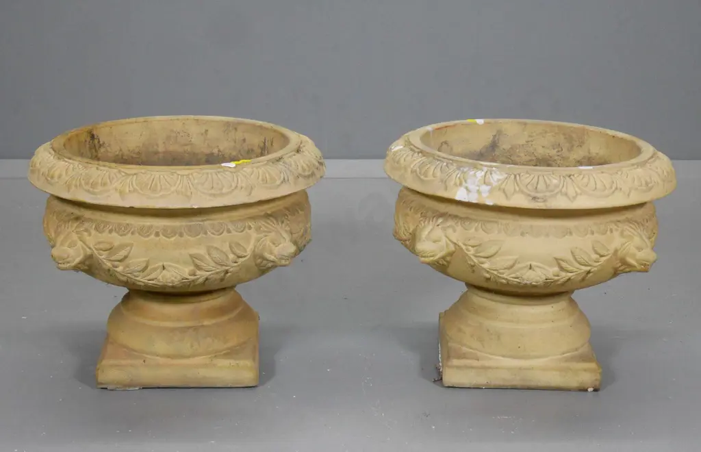 pair of reconstituted Doulton Lambeth stone classical style garden urns with lion's head motifs H-330 D-420 Image 1++