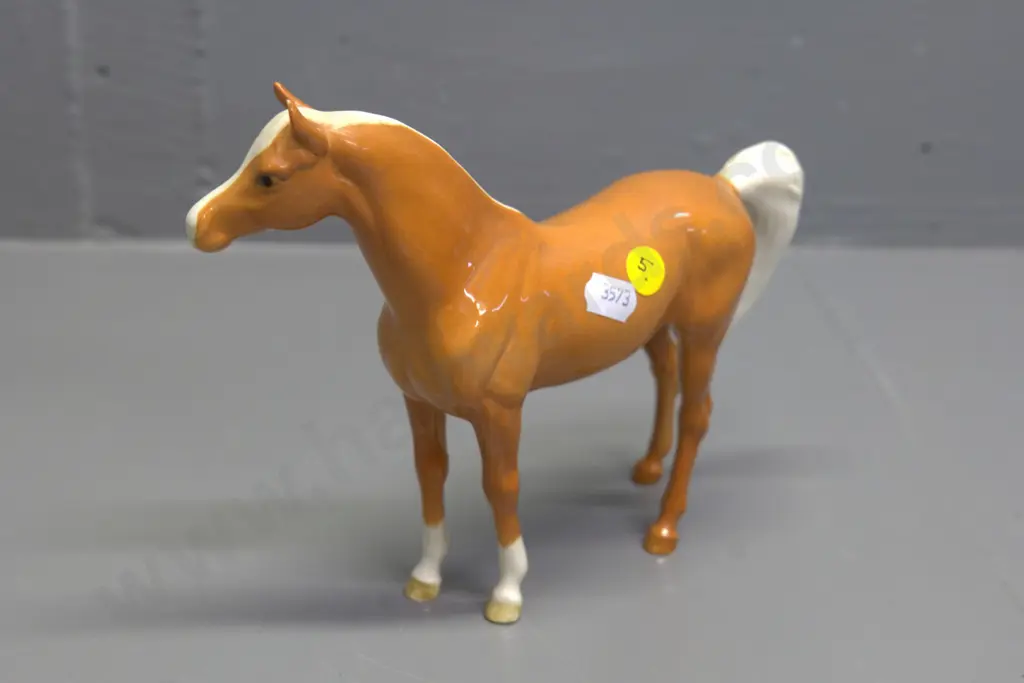 Beswick horse figure H-160 L-210 Image 1++