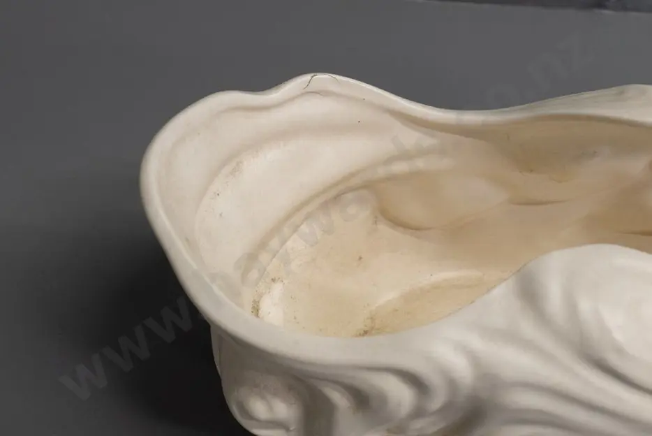 Crown Lynn cream glaze log vase - stamped 587 - small manufacturing flaw on rim H-120 L-260 Image 1++