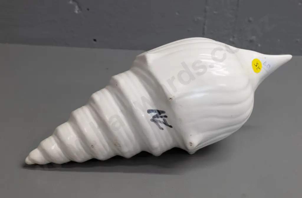 unmarked (Crown Lynn?) shell vase with glazed 'NZ' on side H-110 L-270 Image 1++
