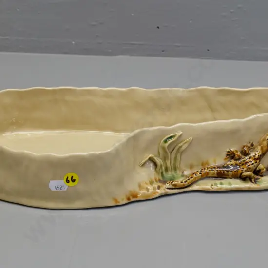 hand-potted Molle float vase with lizard figure - H-65 L-360