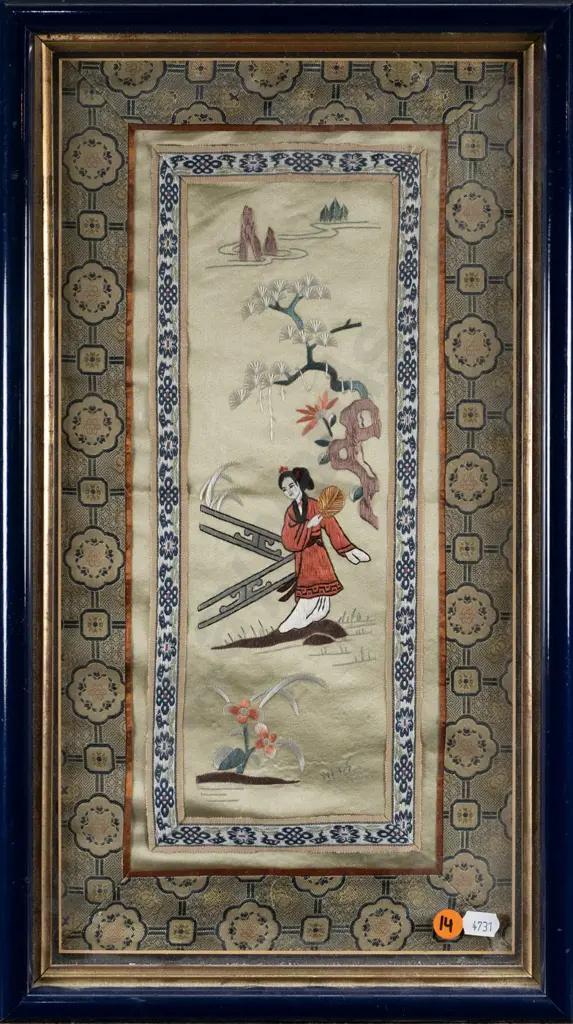 framed Oriental needlework on silk -lady with fan H-430 W-220 Image 1++