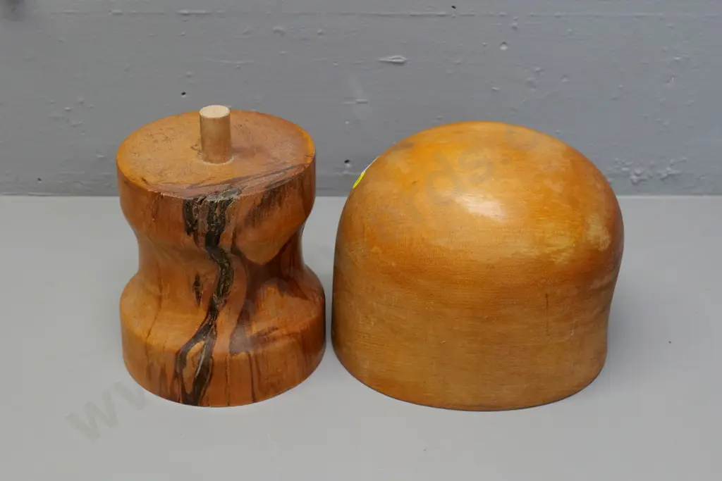 2-piece wooden hat block - engraved "22 1/2" - H-320 Image 1++