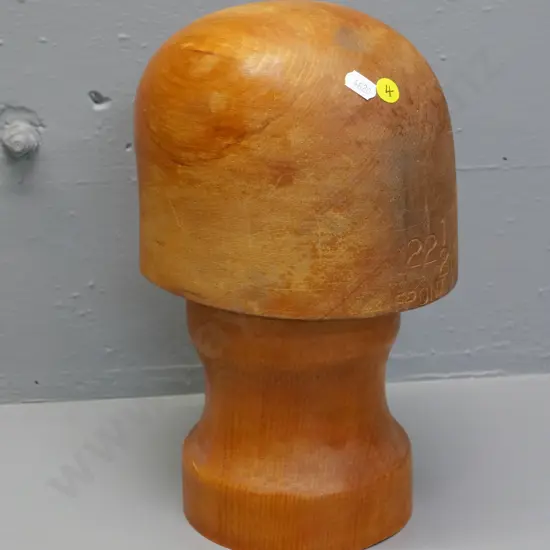 2-piece wooden hat block - engraved "22 1/2" - H-320