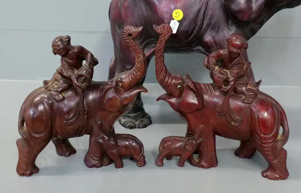 3 composite elephant figures - larger is H-320 L-380, some rubbing to back Image 1++